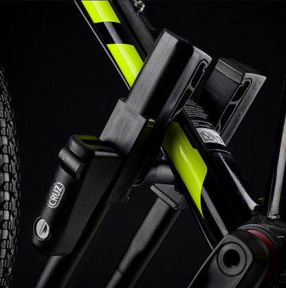 CRUZ Race Dark